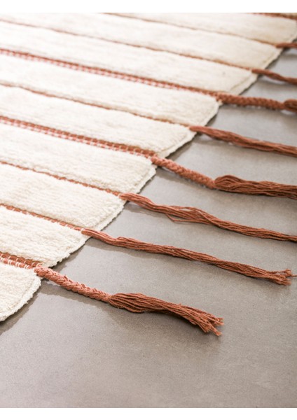 Yeni Sezon Çizgi Nakışlı Banyo Paspası 50X80 cm fiyatları