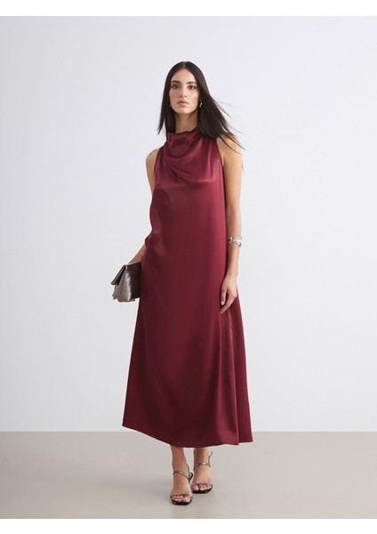 Yeni Sezon Dökümlü Yaka Saten Elbise