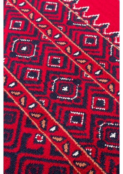 Buhara 02 Red Afgan Desenli Viskon ile Üretilen Parlak ve Yumuşak Doku, Tabanı Kaydırmaz Ince Halı fırsatları