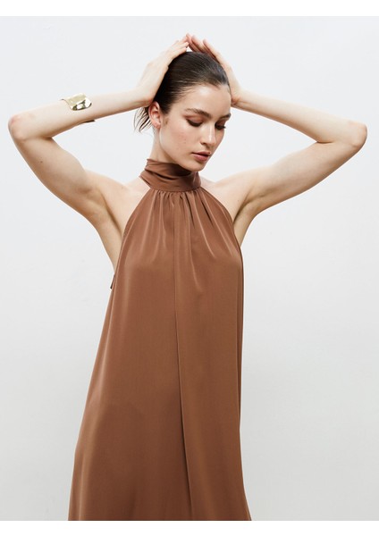 Yeni Sezon Halter Yaka Büzgülü Abiye Elbise modelleri