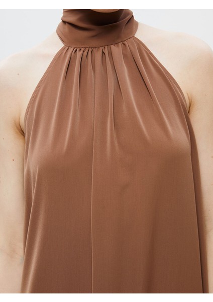 Yeni Sezon Halter Yaka Büzgülü Abiye Elbise fırsatları