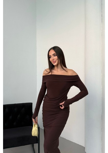 Kadın Drapeli Uzun Kollu Modonna Yaka Parmak Geçirmeli Büzgülü Detaylı Elbise fırsatları