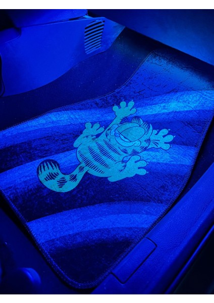 Garfield Desenli Sevimli ve Enerjik Oto Dekor Paspas Seti modelleri