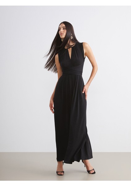 Yeni Sezon Bisiklet Yaka Pencere Detaylı Büzgülü Abiye Elbise