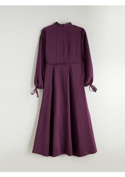 Yeni Sezon Dik Yaka Modal Karışımlı Belden Oturtmalı Elbise indirimleri