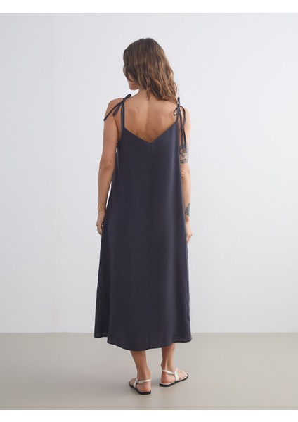 Yeni Sezon V Yaka Modal Karışımlı Elbise fırsatları