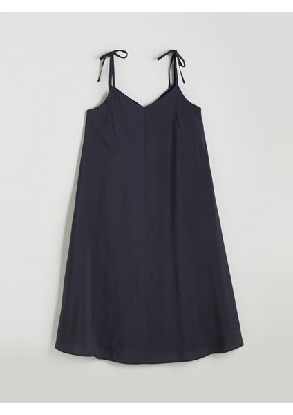 Yeni Sezon V Yaka Modal Karışımlı Elbise indirimleri