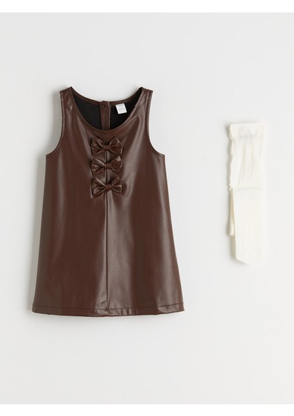 Yeni Sezon Fiyonk Detaylı Deri Görünümlü Kız Çocuk Elbise ve Külotlu Çorap