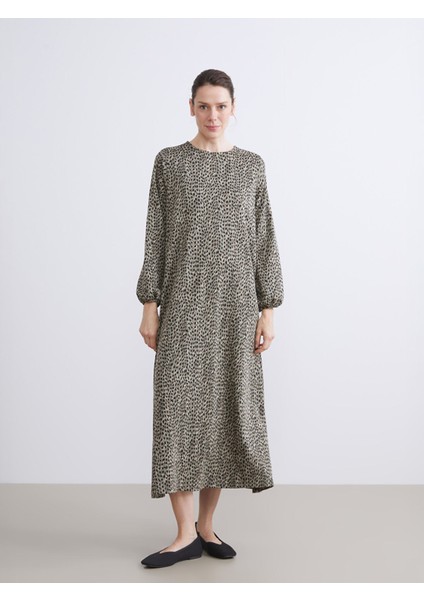 Yeni Sezon Büyük Beden Bisiklet Yaka Desenli Elbise