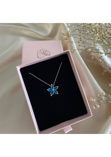 925 Ayar Gümüş Rose Aqua Taşlı Lotus Çiçeği Kolye – Kadın Minimalist Zarif Takı fiyatları