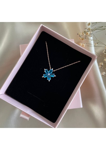 925 Ayar Gümüş Rose Aqua Taşlı Lotus Çiçeği Kolye – Kadın Minimalist Zarif Takı modelleri