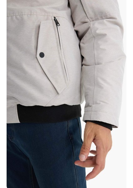 Su İtici Regular Fit Kapüşonlu İç Cepli Fermuarlı Cepli Mont C6484AX25AU