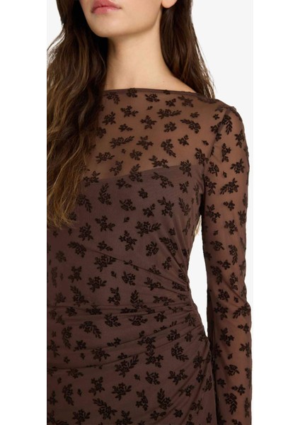 Kayık Yaka Dantel Detaylı Tül Uzun Kollu Mini Elbise G5958AX25WN fırsatları