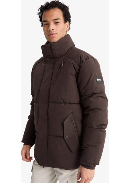 Su İtici Regular Fit Dik Yaka İç Cepli Fermuarlı Cepli Mont F5711AX25WN indirimleri