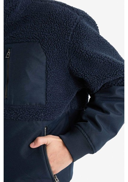 Regular Fit Triko Detaylı İç Cepli Pelüş Mont F5048AX25WN indirimleri