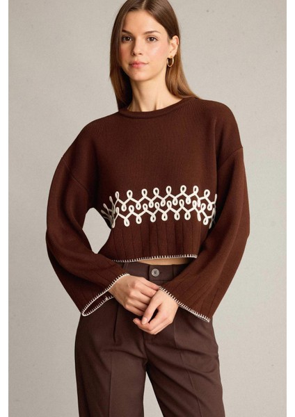 Crop Bisiklet Yaka Nakışlı Triko Kazak G6303AX25WN modelleri