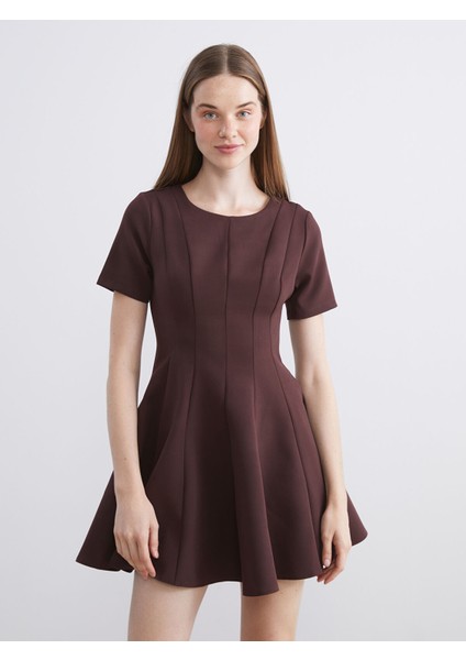 Yeni Sezon Bisiklet Yaka Peplum Mini Elbise fiyatları