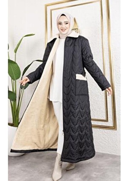 Kadın Kapitone Mont Siyah Renkli Kürklü Yaka ve Cepli Tasarım