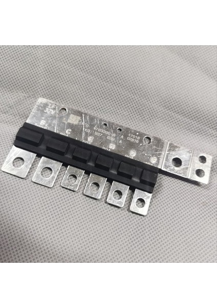 1K0937629A Otomobil Motoru Ana Sigorta Vw Golf Için Çok Kanallı Sigorta Jetta Audi Skoda Koltuğu 1k0 937 629 A (Yurt Dışından) modelleri