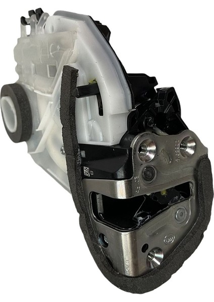 69060-0K090 Toyota Hılux Mk8 2015-2024 Fortuner 2015-2021 23469771 (Yurt Dışından) indirimleri