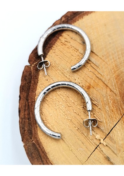 Gümüş Renk Figürlü Çelik Küpe fiyatları