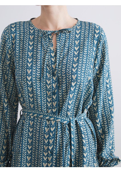 Yeni Sezon Bağlamalı Yaka Desenli A Kesim Mini Elbise fırsatları