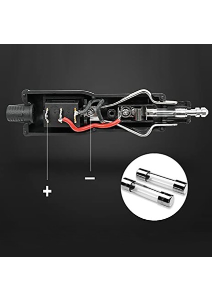 4 Pcs Güç Adaptör Konnektörü 12V Araç Fiş Sigorta ve Anahtar 20MM Cıg / 12MM Dın Euro Aracı Elektrik Soketi (Yurt Dışından) fiyatları