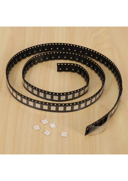 200PCS WS2812B Rgb LED Chıp 5050SMD Beyaz Pcb WS2812 Ayrı Ayrı Adreslenebilir Çip Pikselleri DC5V (Yurt Dışından) fiyatları