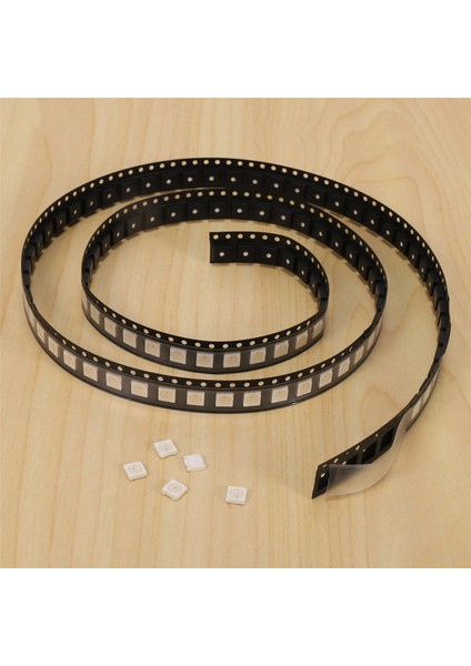 400PCS WS2812B Rgb LED Chıp 5050SMD Beyaz Pcb WS2812 Ayrı Ayrı Adreslenebilir Çip Pikselleri DC5V (Yurt Dışından) fiyatları