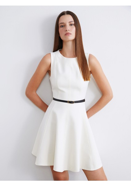 Yeni Sezon Bisiklet Yaka Belden Oturtmalı Elbise fiyatları