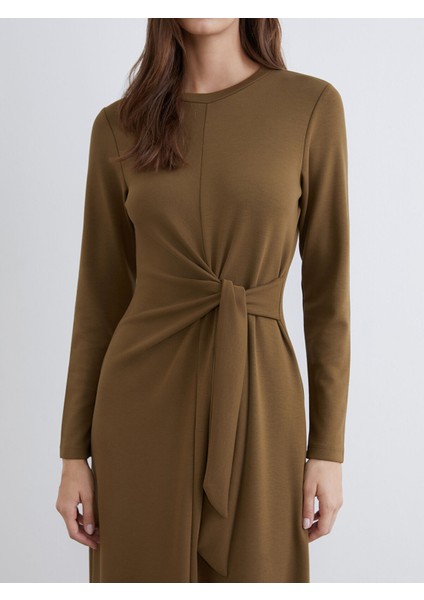 Yeni Sezon Bisiklet Yaka Belden Oturtmalı Elbise modelleri