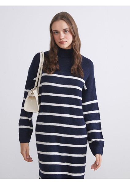 Yeni Sezon Dik Yaka Çizgili Triko Elbise fiyatları