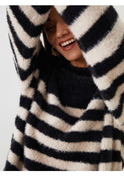 Yeni Sezon Bisiklet Yaka Çizgili Kadın Triko Tunik modelleri