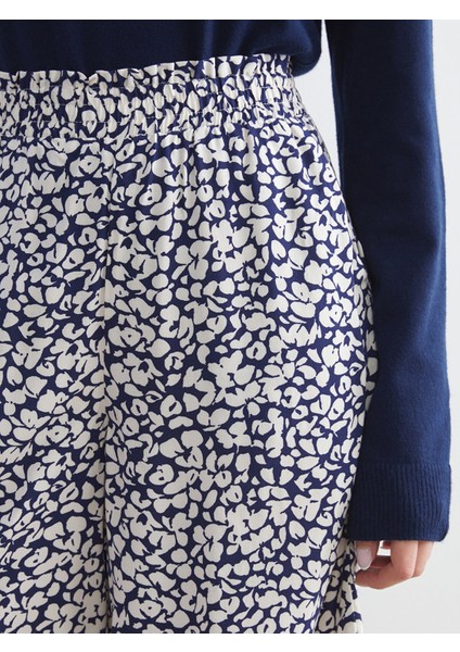 Yeni Sezon Beli Lastikli Desenli Kadın Şort modelleri