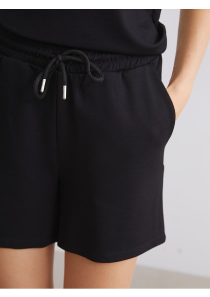 Yeni Sezon Beli Lastikli Kadın Şort fırsatları