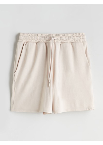 Yeni Sezon Beli Lastikli Kadın Şort indirimleri