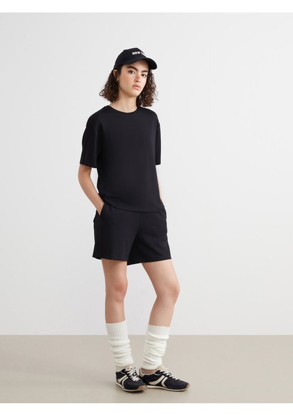 Yeni Sezon Beli Lastikli Kadın Şort