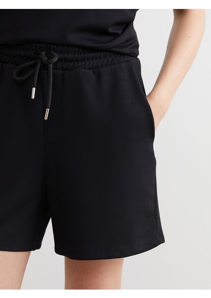 Yeni Sezon Beli Lastikli Kadın Şort indirimleri