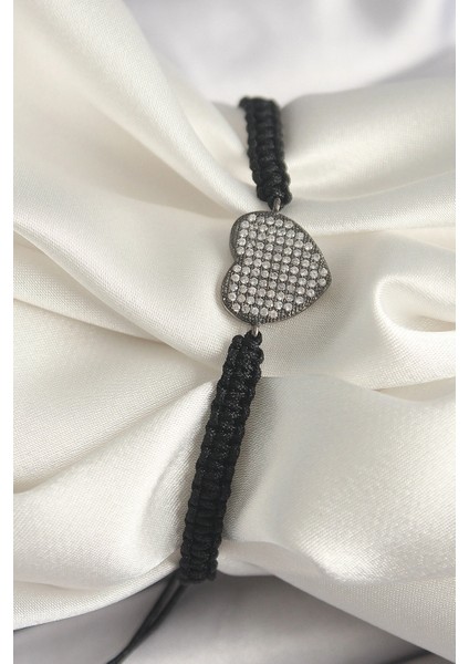 Pirinç Füme Renk Zirkon Taşlı Kalp Figür Asansörlü Makrome Model Kadın Bileklik