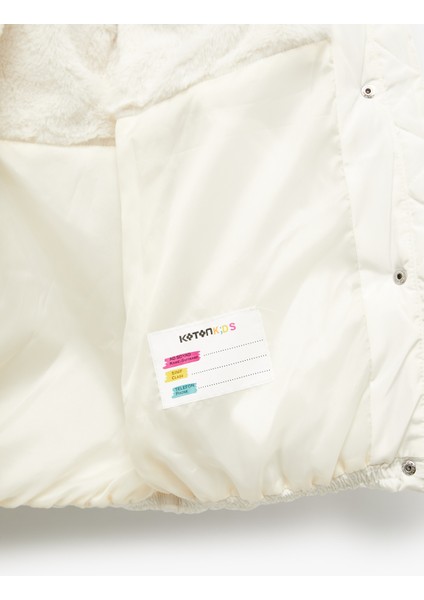 Uzun Kollu Peluş Detaylı Kapşonlu Fermuarlı Şişme Mont indirimleri