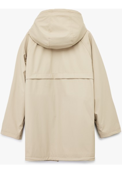 Deri Görünümlü Içi Suni Kürklü Fermuarlı Cepli Su Geçirmez Kapüşonlu Mont indirimleri