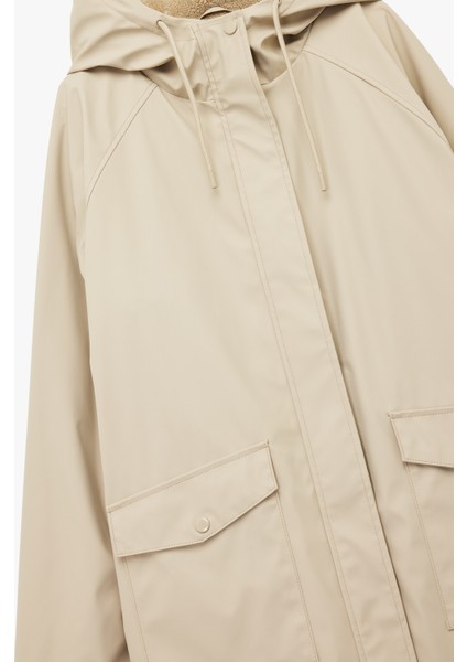 Deri Görünümlü Içi Suni Kürklü Fermuarlı Cepli Su Geçirmez Kapüşonlu Mont