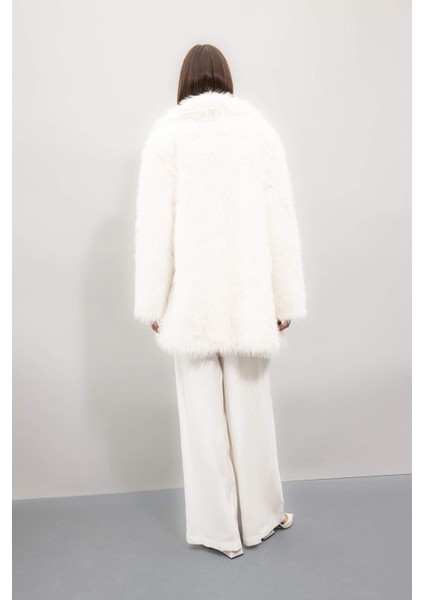 Uzun Pelüş Kaban Oversize Geniş Kalıp Çıtçıtlı A4653AX24WN