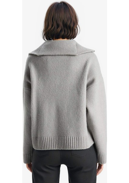 Oversize Geniş Kalıp Yarım Fermuarlı Dik Yaka Triko Kazak A8180AX25WN fırsatları