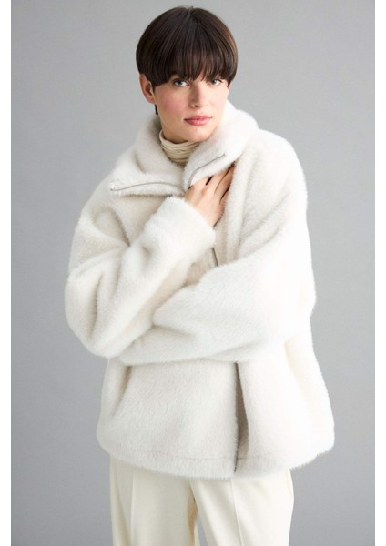 Regular Fit Fermuarlı Suni Kürk Mont F5567AX25WN