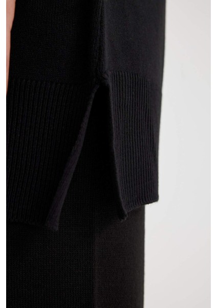 Regular Fit Bisiklet Yaka Yırtmaçlı Basic Düz Triko Kazak Tunik indirimleri