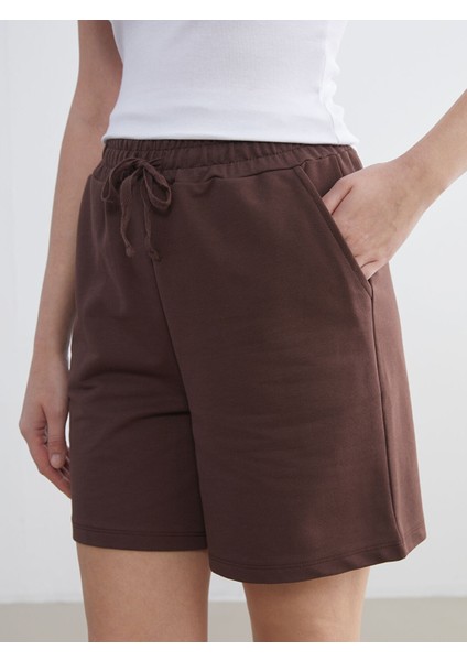 Yeni Sezon Beli Lastikli Kadın Şort modelleri