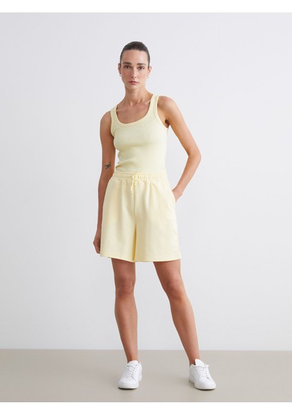 Yeni Sezon Beli Lastikli Kadın Şort