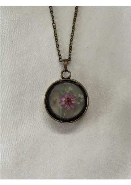 Kurutulmuş Mor Çiçek Figürlü Kolye Antik Bakır Renk modelleri