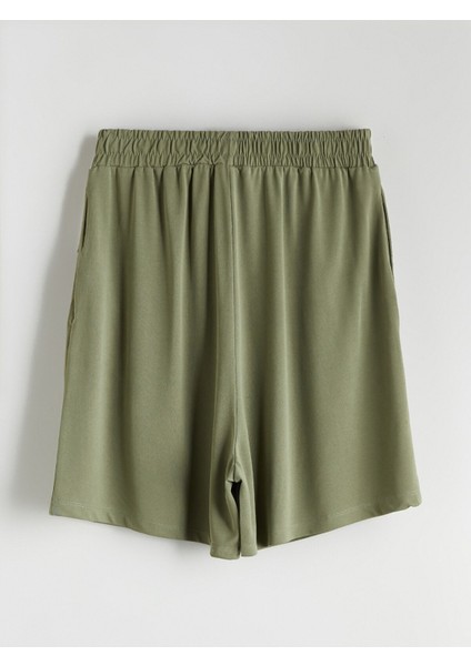 Yeni Sezon Beli Lastikli Kadın Şort indirimleri